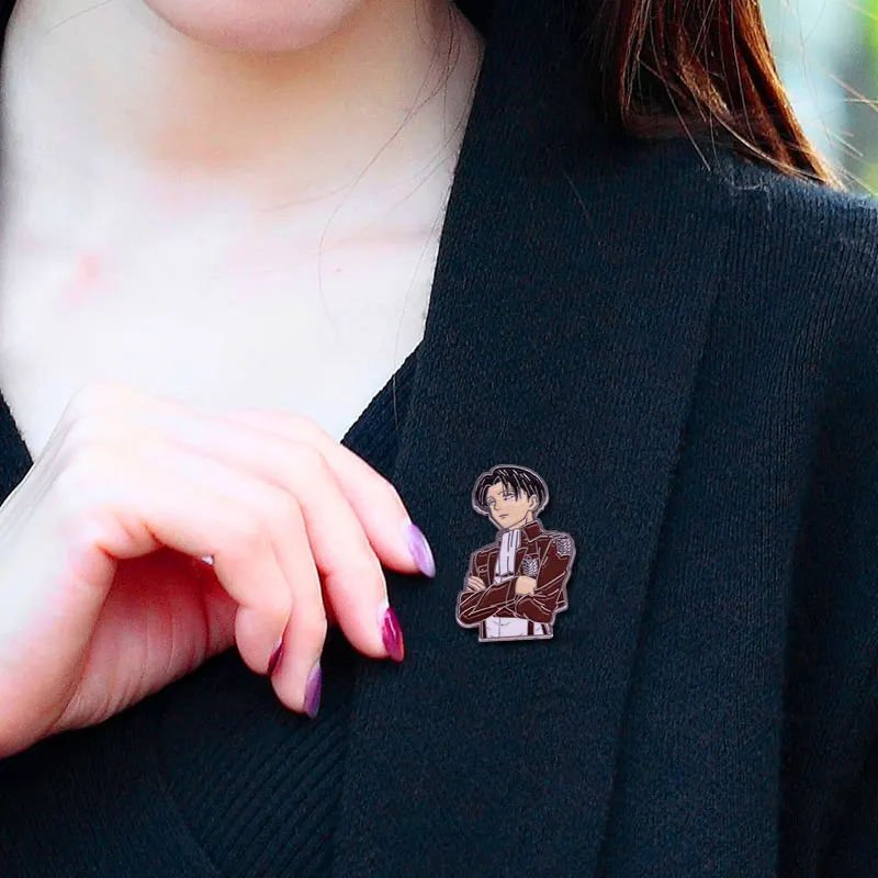 หมุดปักลายไททัน Levi Ackerman  - Levi Jewelry & Watches Inc บทวิจารณ์และราคา