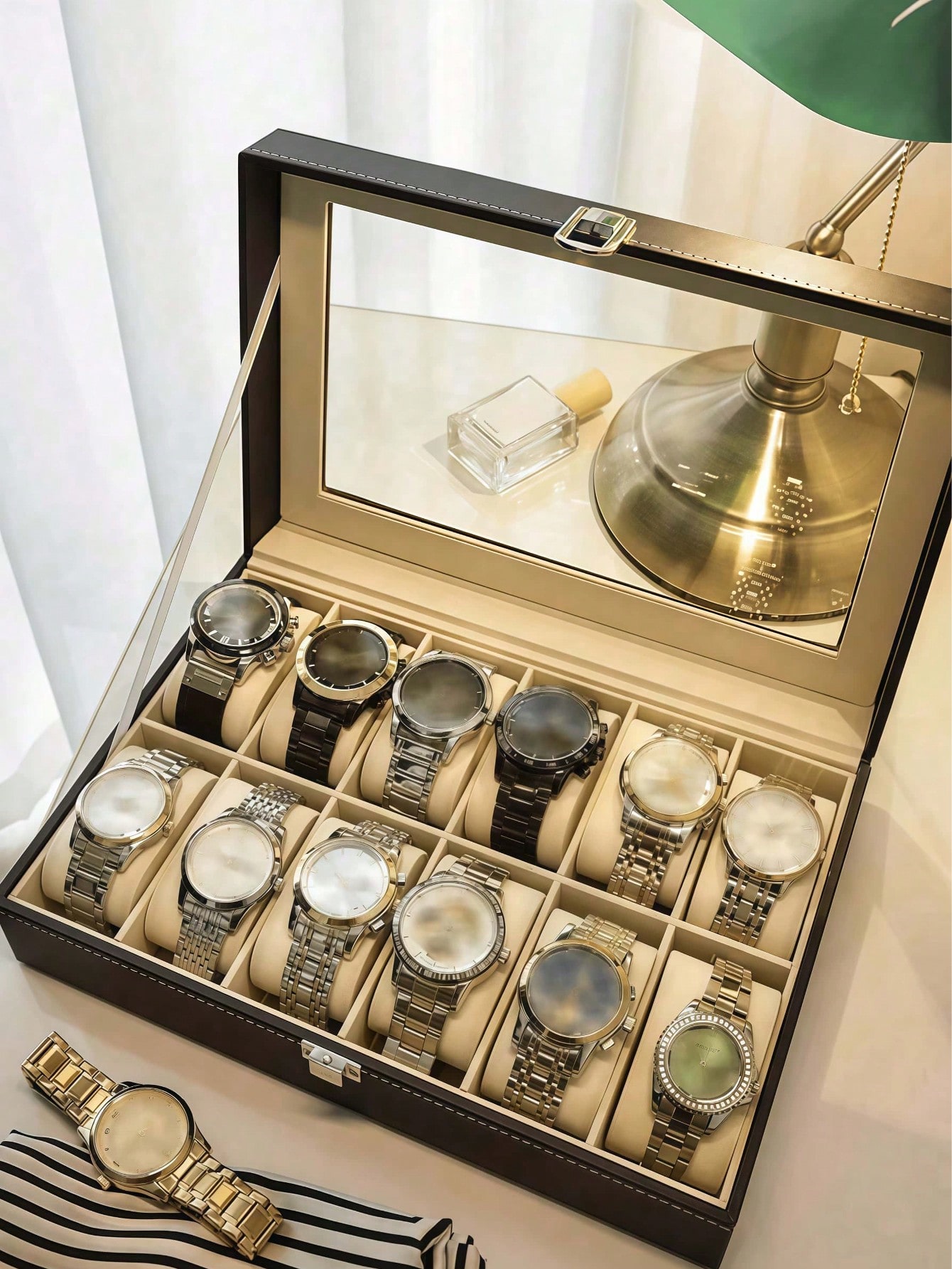 กล่องใส่นาฬิกาหนังพร้อมกุญแจล็ - Jewelry Box With Watches บทวิจารณ์และราคา