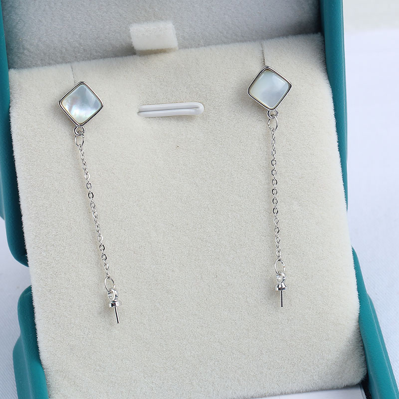 ต่างหูมุกแบบติดหู 4 ชิ้น รุ่น  - Pearl Stud Earrings บทวิจารณ์และราคา