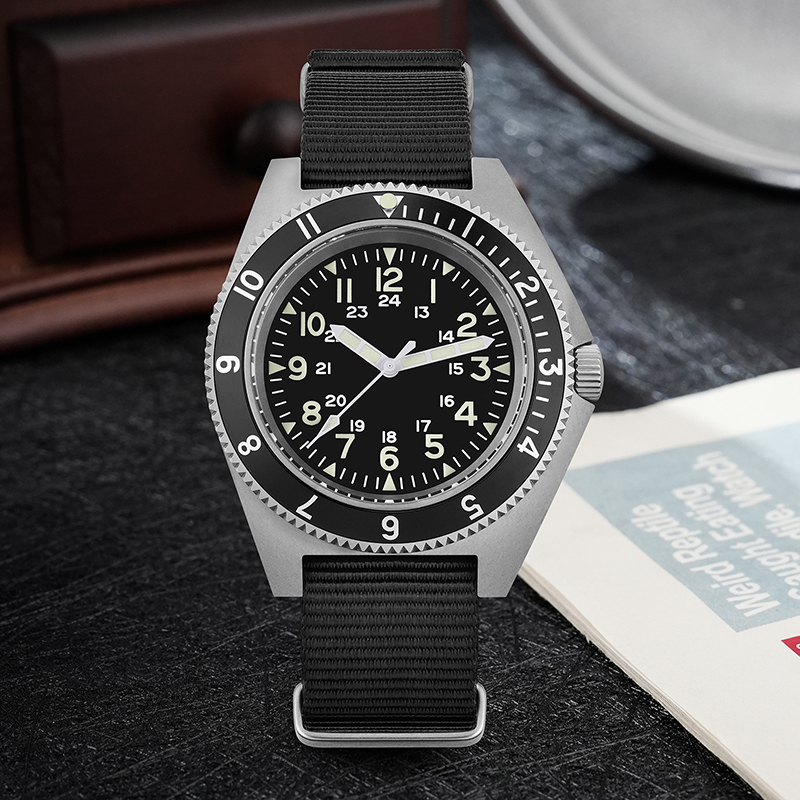 นาฬิกาควอตซ์ Watchdives รุ่น W - Jewelry Box With Watches บทวิจารณ์และราคา
