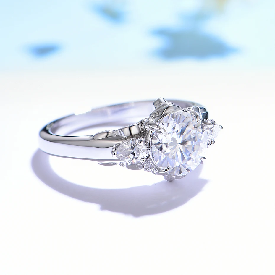แหวนมอยซาไนต์ทรงกลม 7.5 มม. D  - Sterling Silver Ring บทวิจารณ์และราคา